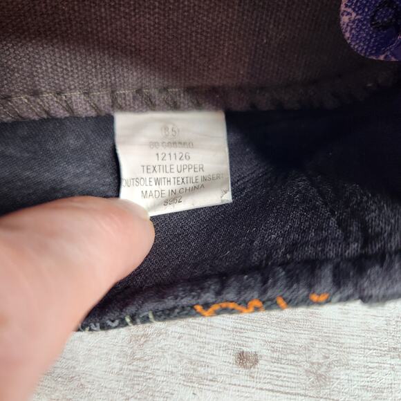 Tommy Bahama Halloween Glow In The Dark Slip On Shoes Size 8.5 - Picture 8 of 9